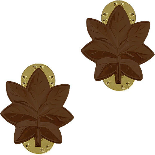 Navy Coat Device: Lieutenant Commander - brown metal