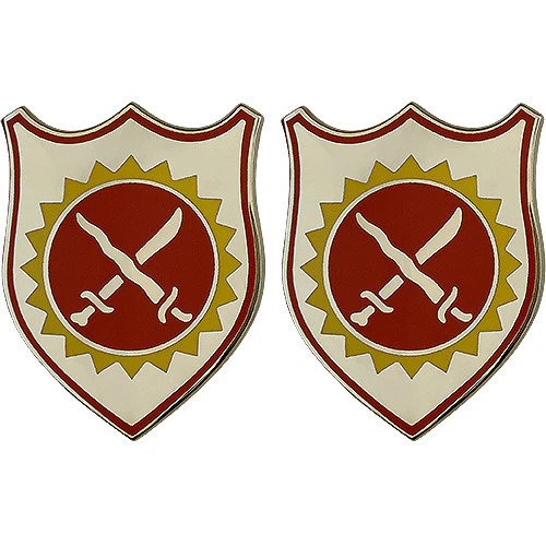 Army Crest: 4th Field Artillery