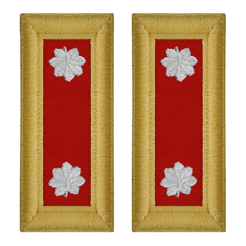 Army Shoulder Strap: Lieutenant Colonel Artillery - female