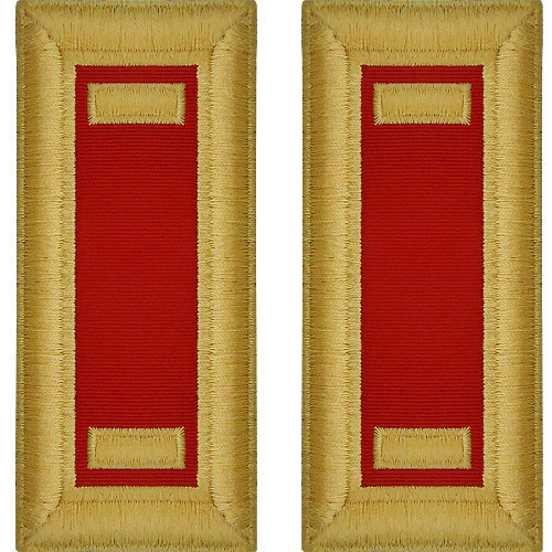 Army Shoulder Strap: Second Lieutenant Artillery